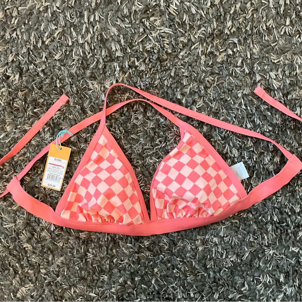 NWT KONA SOL Coral Bikini Top | D-DD
